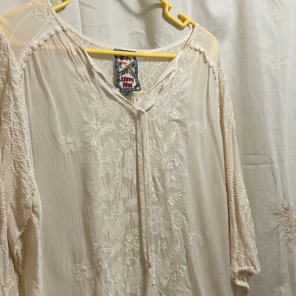 Johnny Was Cream Embroidered Blouse - Picture 1 of 5